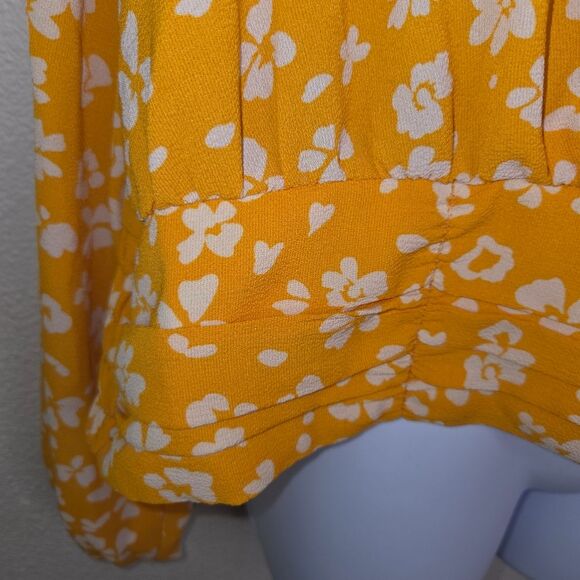 Lane Bryant Classic Long-Sleeve Surplice-Neck Shirred-Waist Crop Blouse Size 20 - Picture 4 of 10